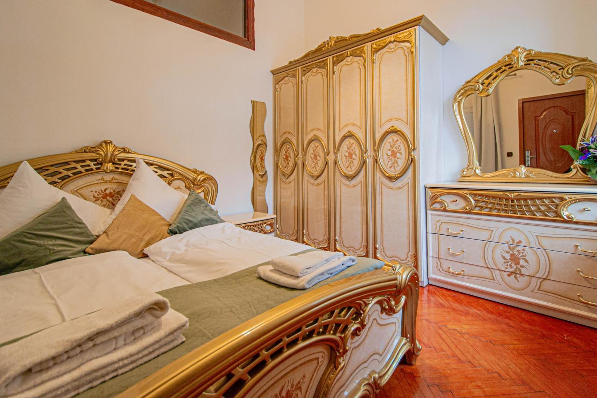 The Grand Royal 3Bdr Heart Of Old Town * Prag